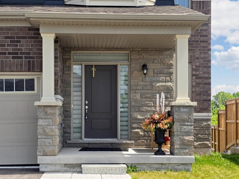 60 Season Cres photo 4
