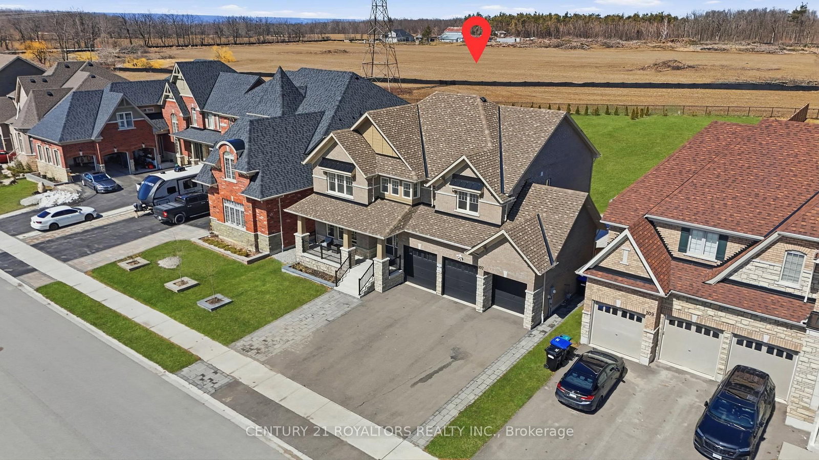 Detached House for sale at 107 Rugman Crescent, Springwater, Ontario, L9X 2A5 - Centre Vespra - MLS: S13882120