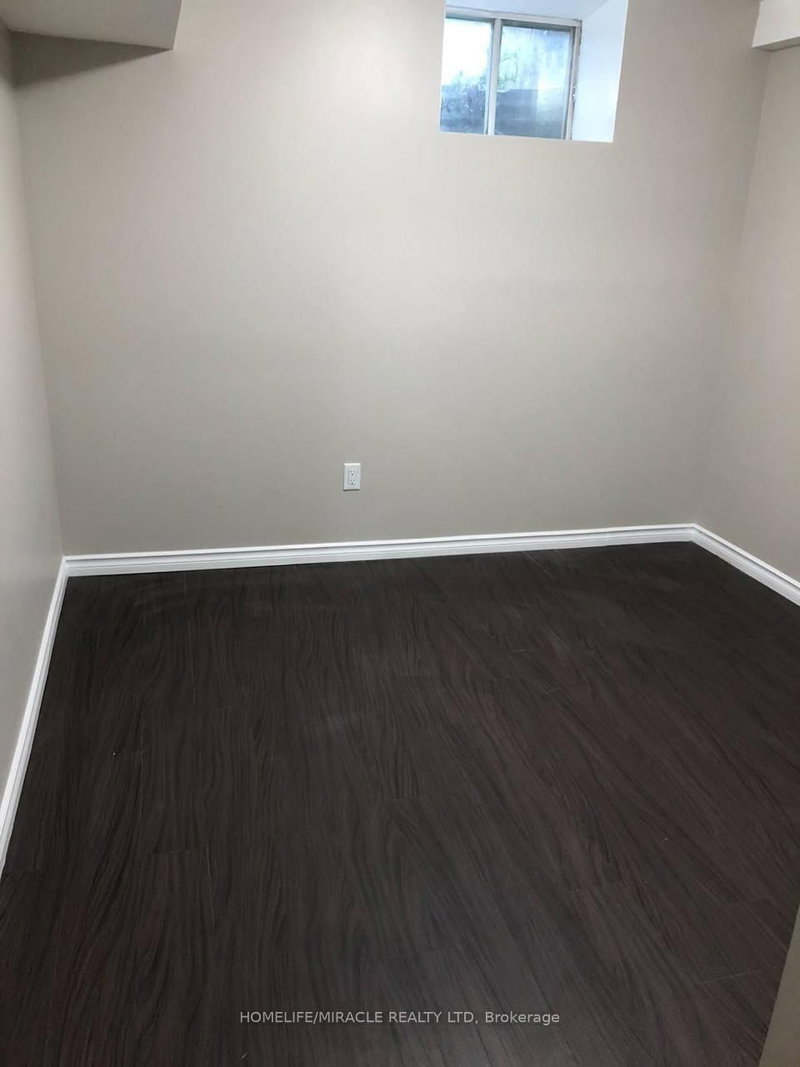 144 Benson Dr photo 5