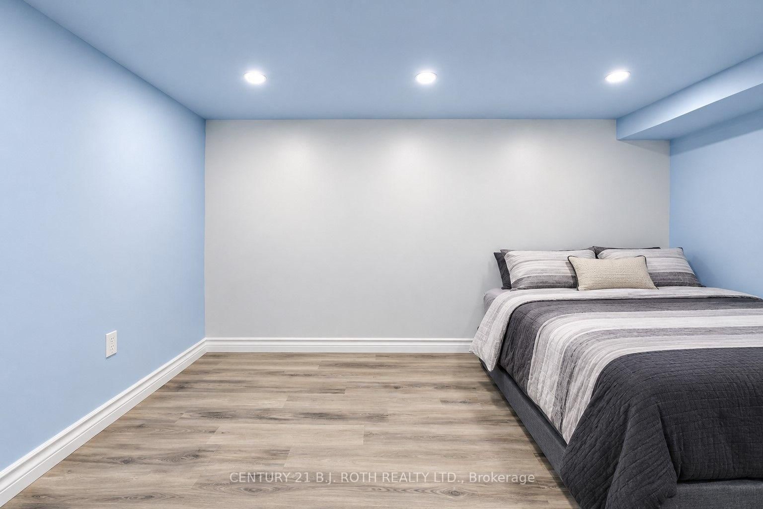 5 East Gate • Barrie, ON photo 21