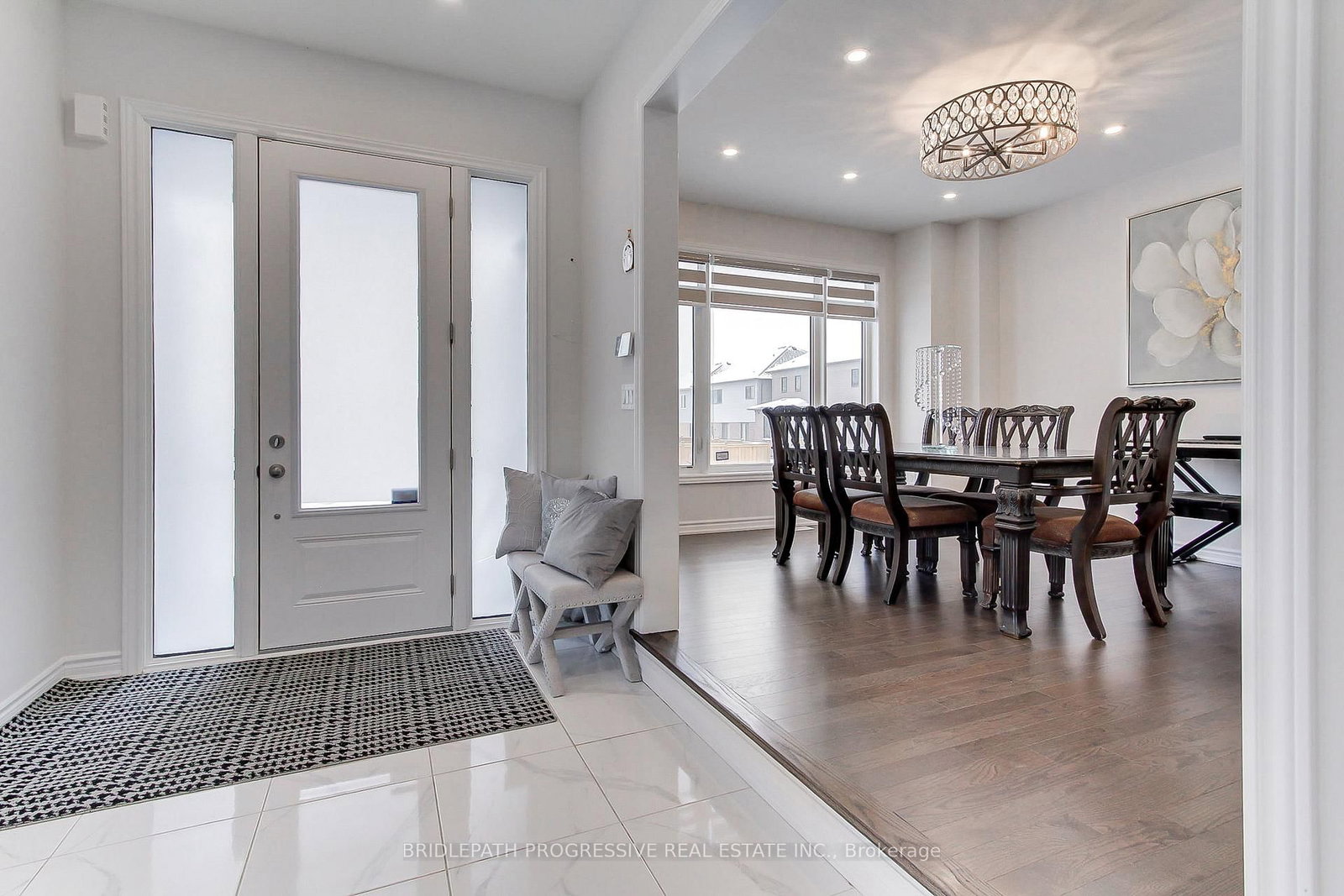 145 Terry Fox Drive • Barrie, ON photo 4