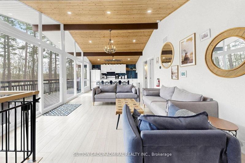 28 Timcourt Dr photo 3