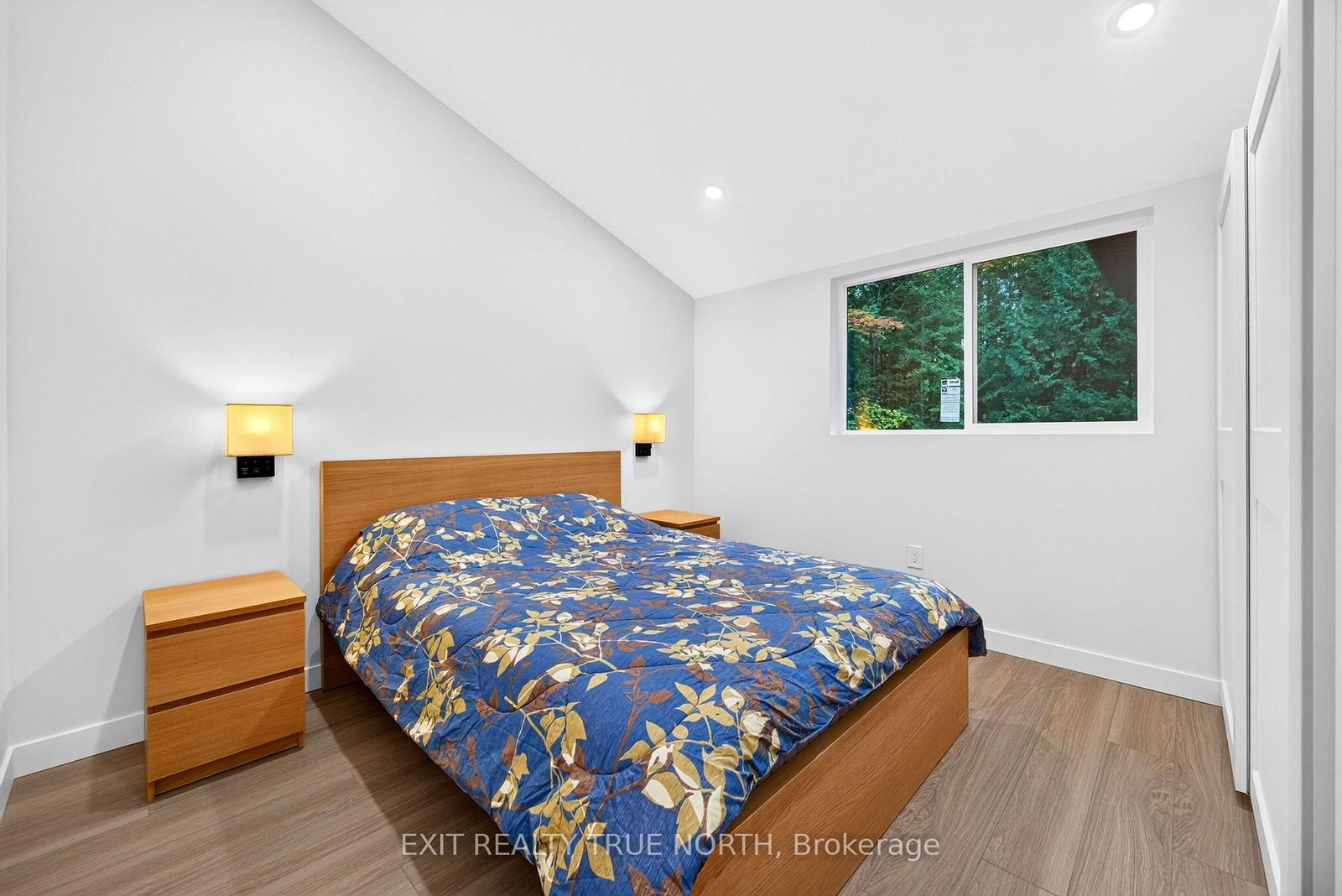 36 Pine Needles Drive • Tiny, ON photo 14