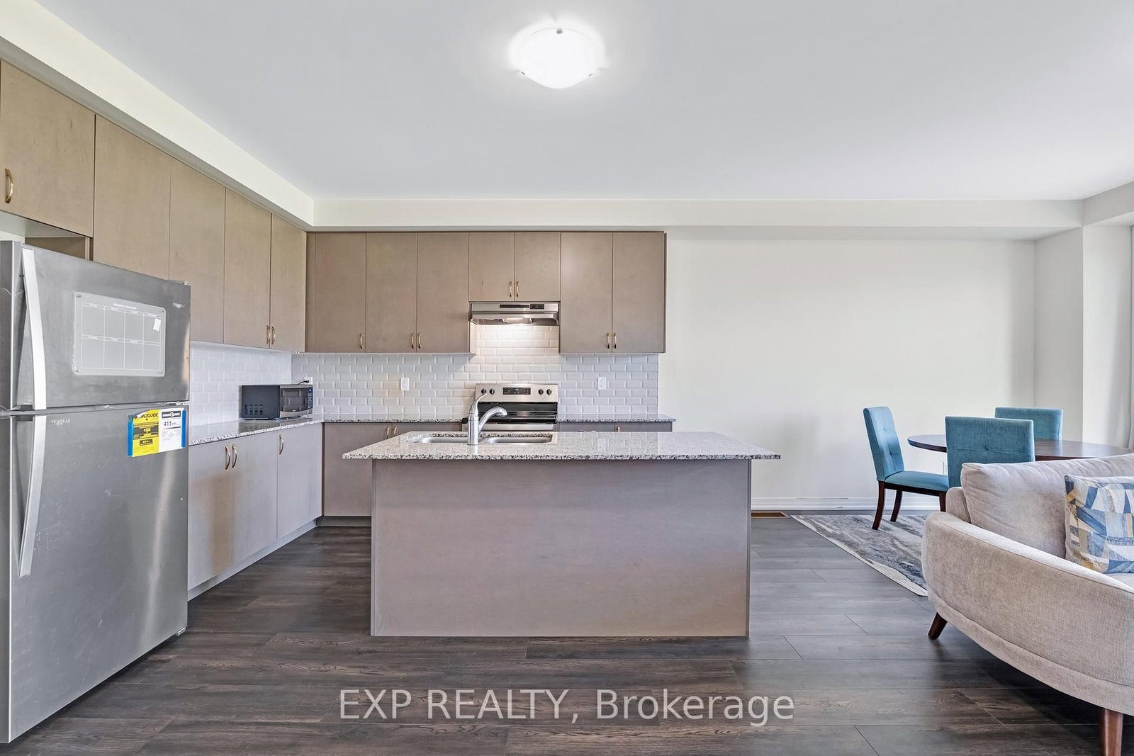 122 Turnberry Lane photo 7
