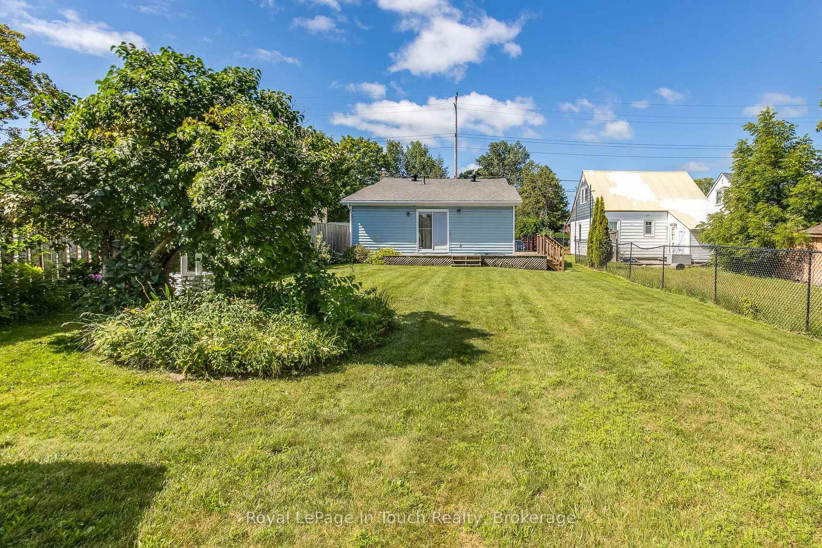 323 William Street • Midland, ON photo 15