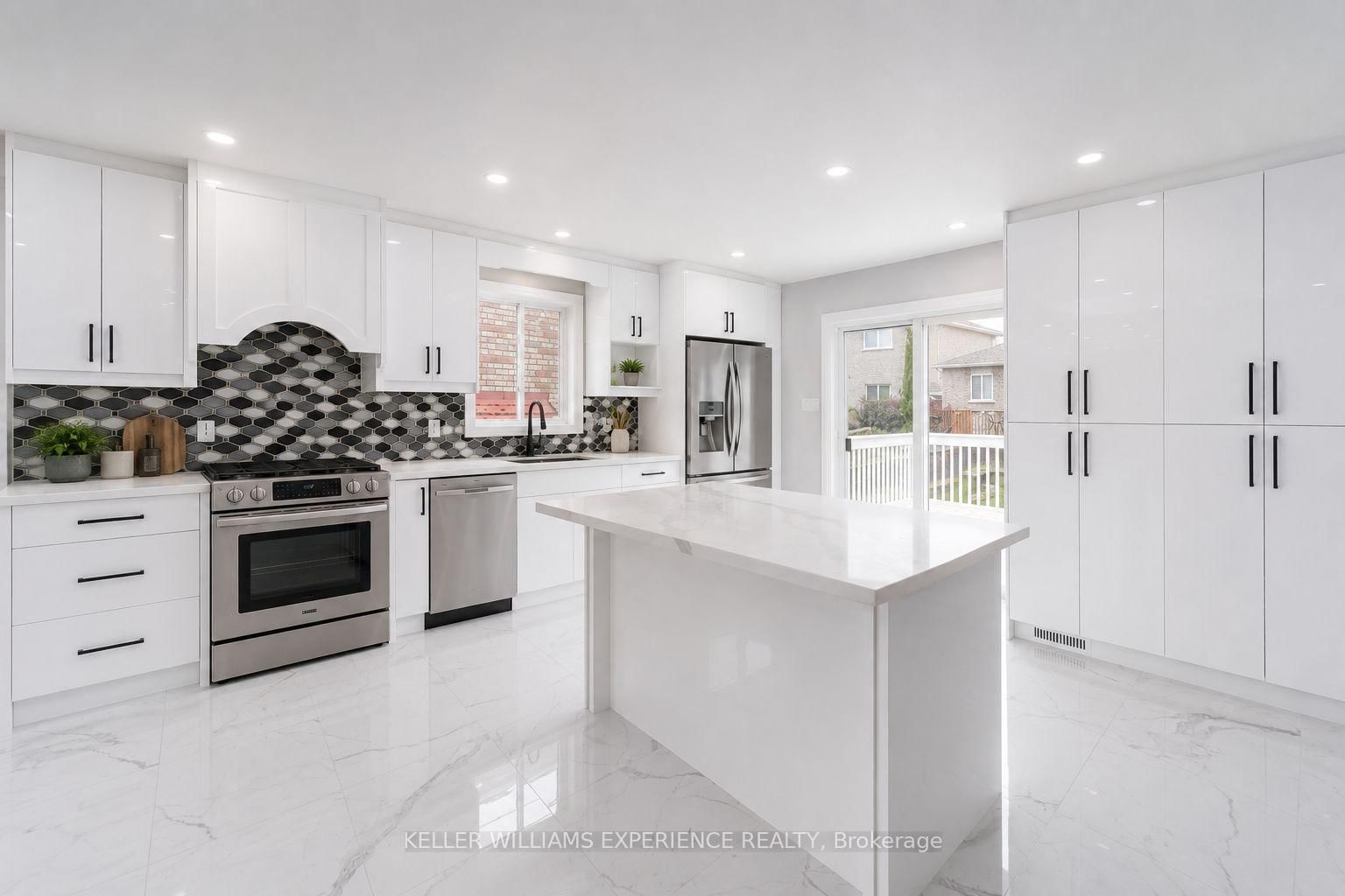 90 Sproule Drive photo 8