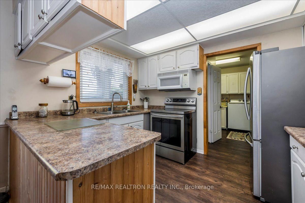 39 Grandview Crescent photo 8