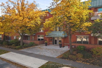 21 Kempenfelt Drive • #308 • Barrie, ON photo 2