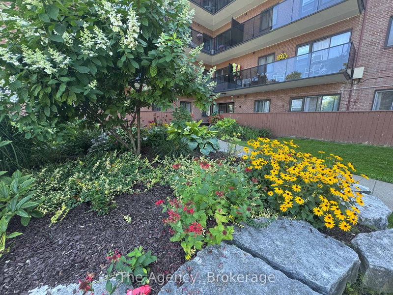 550 King St photo 2