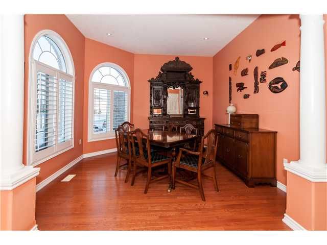 19 Falcon Cres, Barrie, L4N 0Y9 | Image 3