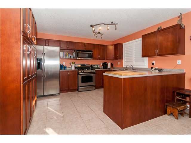 19 Falcon Cres, Barrie, L4N 0Y9 | Image 3