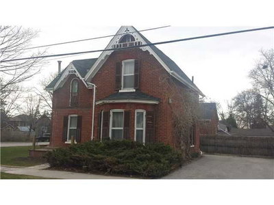 Detached House sold at 49 Park Street, Barrie, Ontario, L4N 1H7 - Queen's Park - MLS: S1502988