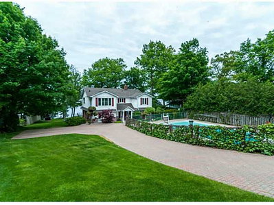 Detached House sold at 10 White Oaks Road, Barrie, Ontario, L4N 4C1 - South Shore - MLS: S1504711