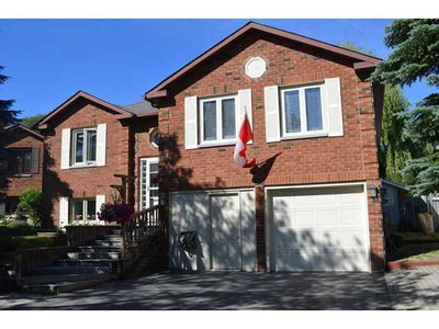 Detached House sold at 88 Shakespeare Crescent, Barrie, Ontario, L4N 6B8 - Letitia Heights - MLS: S1505399