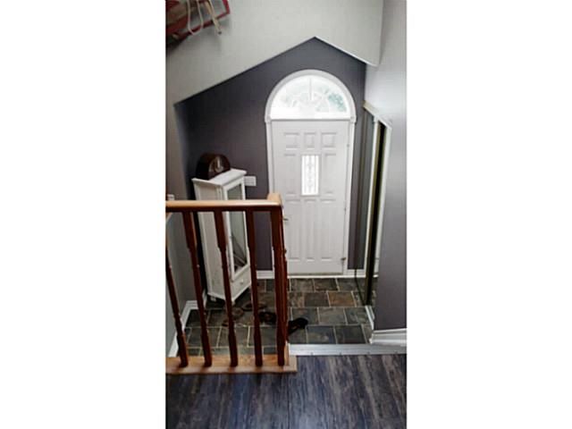 31 Finlay Rd, Barrie, L4N 7T8 | Image 2