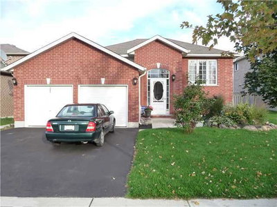 Detached House sold at 263 Johnson Street, Barrie, Ontario, L4M 6R9 - Georgian Drive - MLS: S1600003