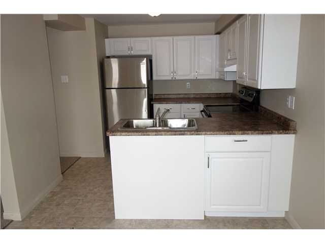 141 Black Cherry Cres, Barrie, L4N 9L1 | Image 3