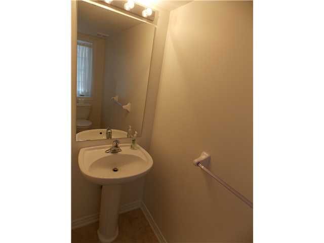 18 Admiral Cres, Essa, L0M 1B4 | Image 2