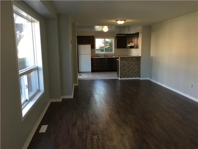 74 Drake Dr, Barrie, L4N 8X4 | Image 2