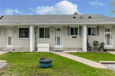 Townhouse sold at 2-3 Paradise Boulevard, Ramara, Ontario, L0K1B0 - Brechin - MLS: S3801493