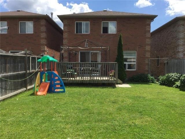 37 Majesty Blvd, Barrie, L4M7K3 | Image 3