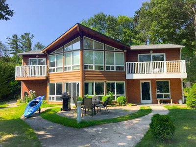 Detached House sold at 38 Emilio Place, Tiny, Ontario, L0L 2T0 - Rural Tiny - MLS: S3890883