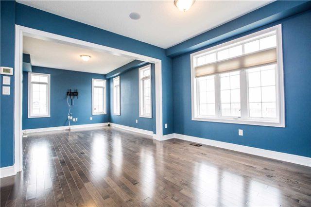 76 Forsyth Cres, Barrie, L4N 6R1 | Image 3