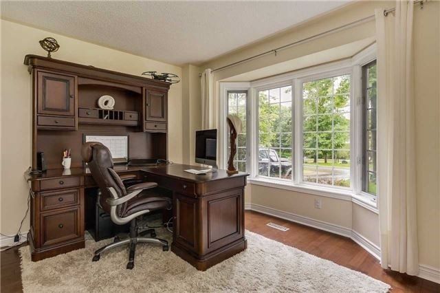 14 Alana Dr, Springwater, L4N 7K9 | Image 3