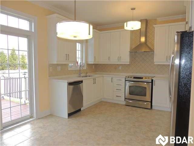 Upper - 42 Westminster Circ N, Barrie, L4M0A5 | Image 3