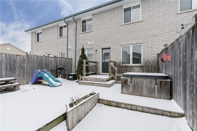 11 Silver Maple Cres, Barrie, L4N 0Y4 | Image 2