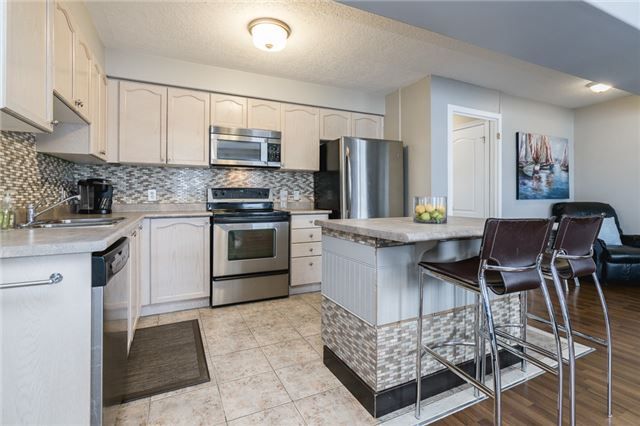 11 Silver Maple Cres, Barrie, L4N 0Y4 | Image 3