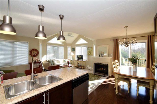 17 Valleymede Crt, Collingwood, L9Y 3Y9 | Image 3