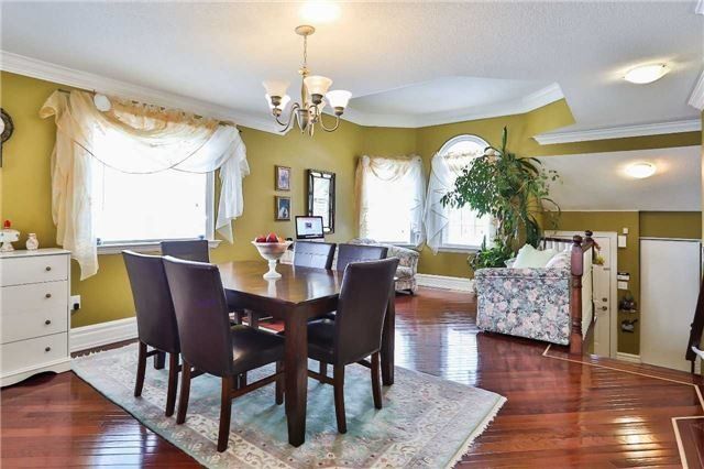 239 Country Lane, Barrie, L4N0W2 | Image 3