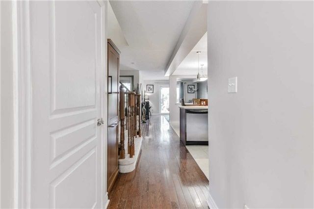 75 Winchester Terr, Barrie, L4M0C8 | Image 3