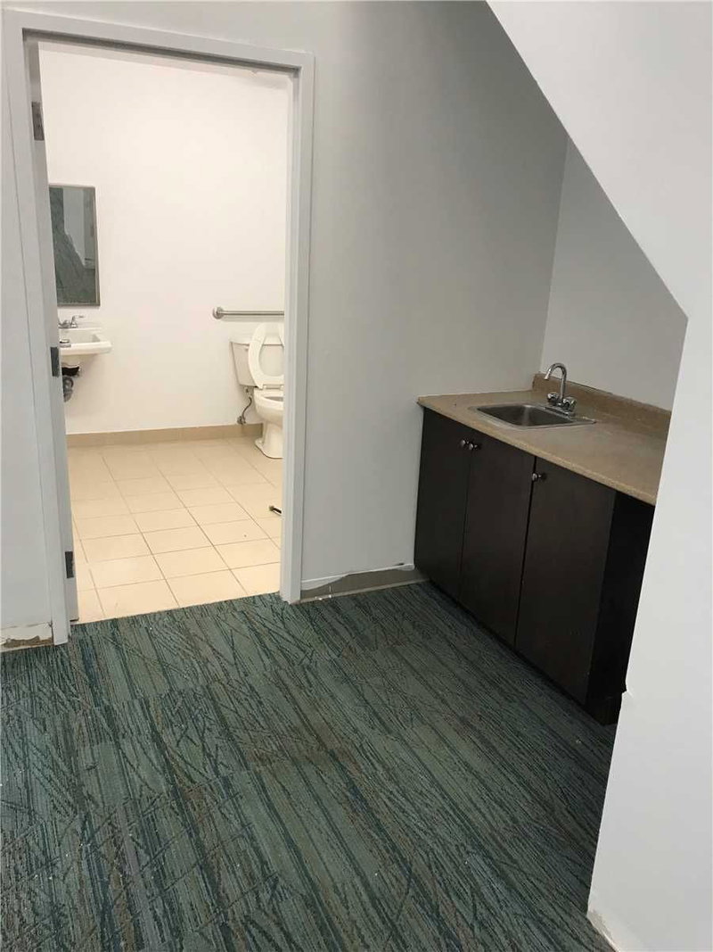 16 - 353 Saunders Rd, Barrie, L4N 9A3 | Image 2