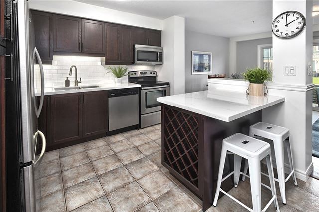 37 Silver Glen Blvd, Collingwood, L9Y 0G9 | Image 2