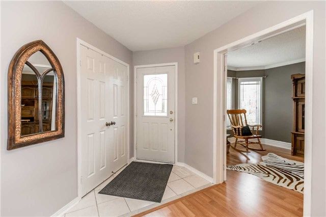 30 Black Willow Dr, Barrie, L4N9M2 | Image 2