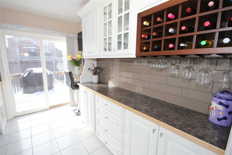 61 Stollar Blvd, Barrie, L4M6N3 | Image 2