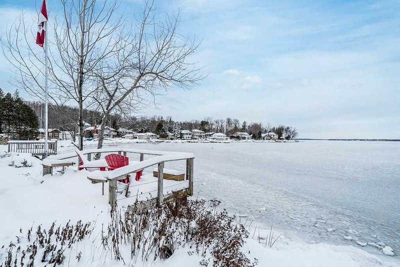 238 Robins Point Rd, Tay, L0K 2A0 | Image 2