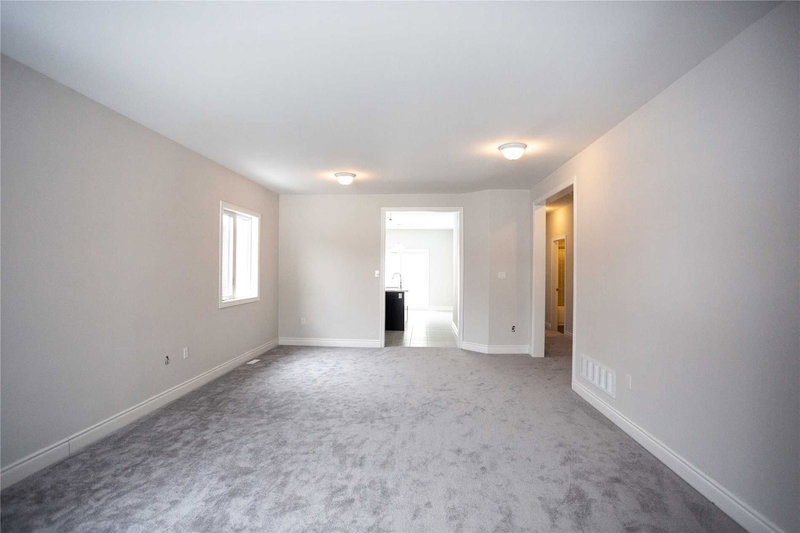 2997 Stone Ridge Blvd, Orillia, L3V8J5 | Image 3