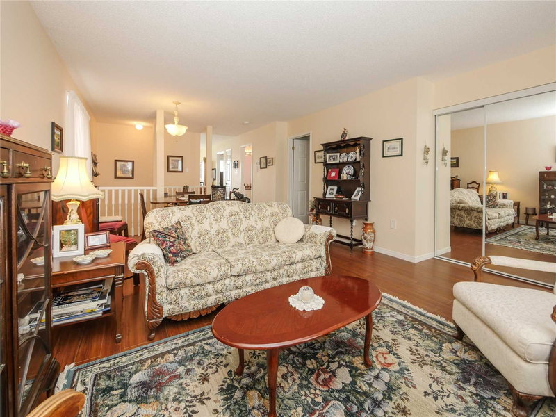 60 Sundew Dr, Barrie, L4N9L8 | Image 3