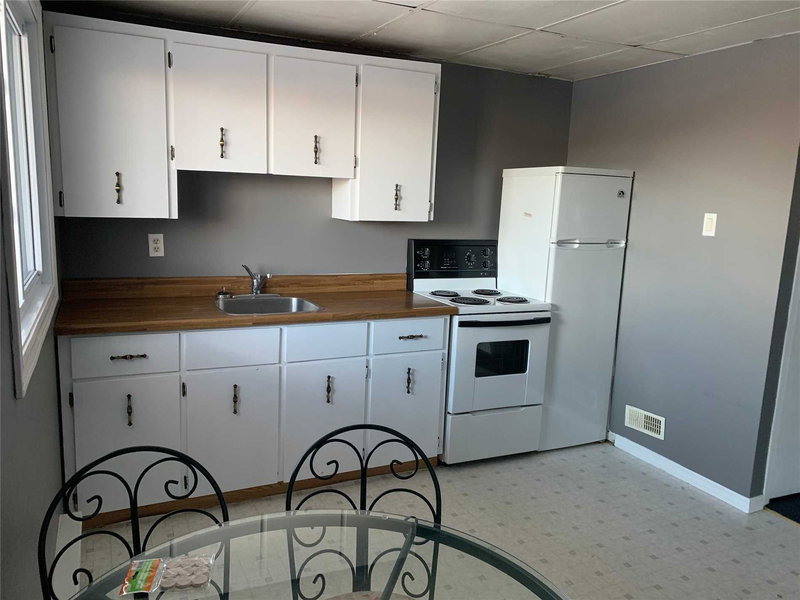 Bsmt - 49 Browning Tr, Barrie, L4N 5A5 | Image 3