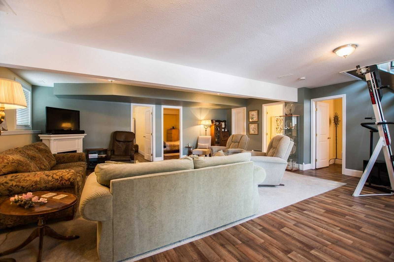 73 Findlay Dr, Collingwood, L9Y 0G6 | Image 3