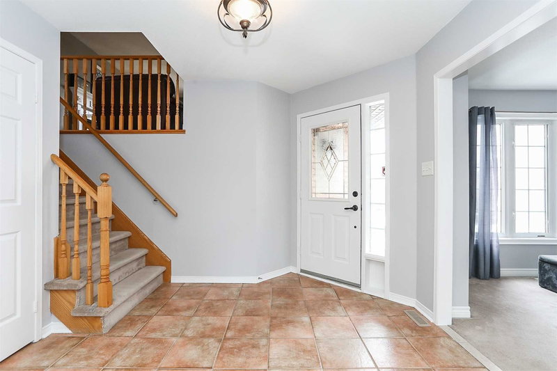 83 Violet St, Barrie, L4N9M8 | Image 3