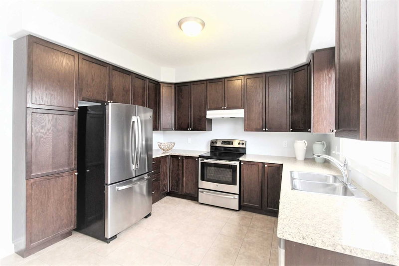 52 Jewel House Lane, Barrie, L4N8J7 | Image 3