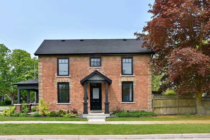 258 Maple St, Collingwood, L9Y2R2 | Image 2