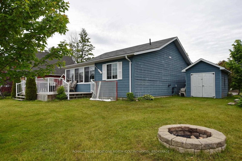 48 Madawaska Tr, Wasaga Beach, L9Z 1X7 | Image 3