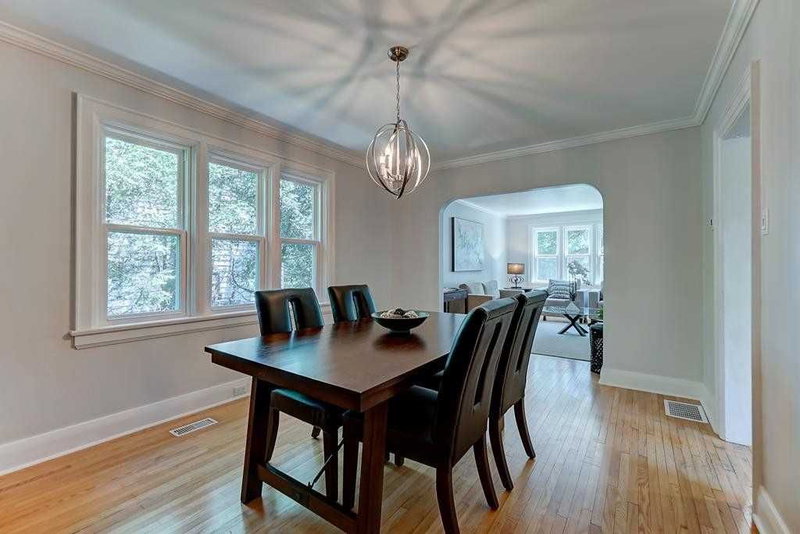 98 Blake St, Barrie, L4M1J9 | Image 3