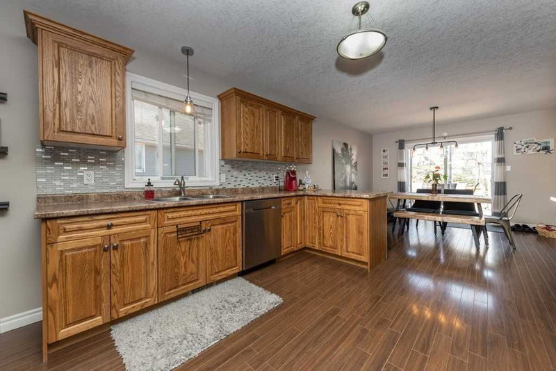 310 Golf Course Rd, Wasaga Beach, L9Z1S5 | Image 3