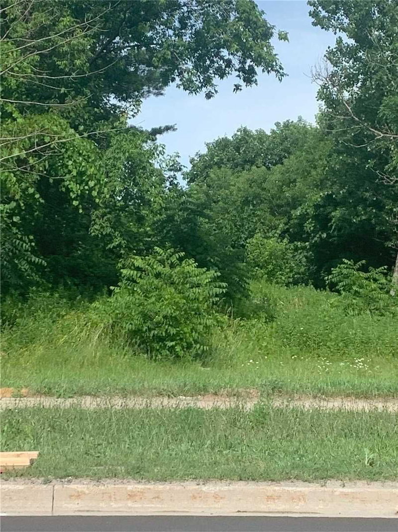 423 Yonge St, Barrie, L4N 4E1 | Image 2